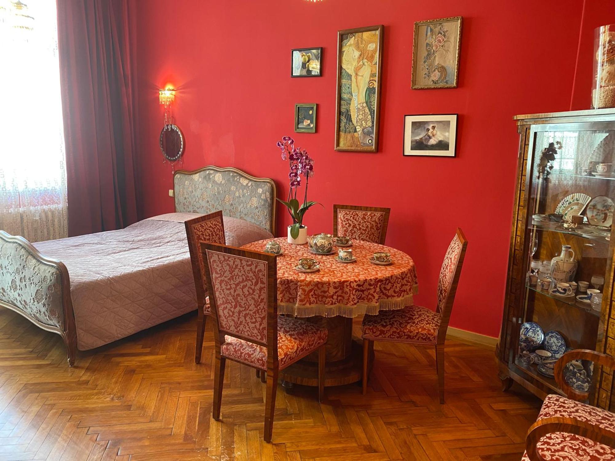Retro Big Apartment With Two Balconies And Lift Karlsbad Exterior foto