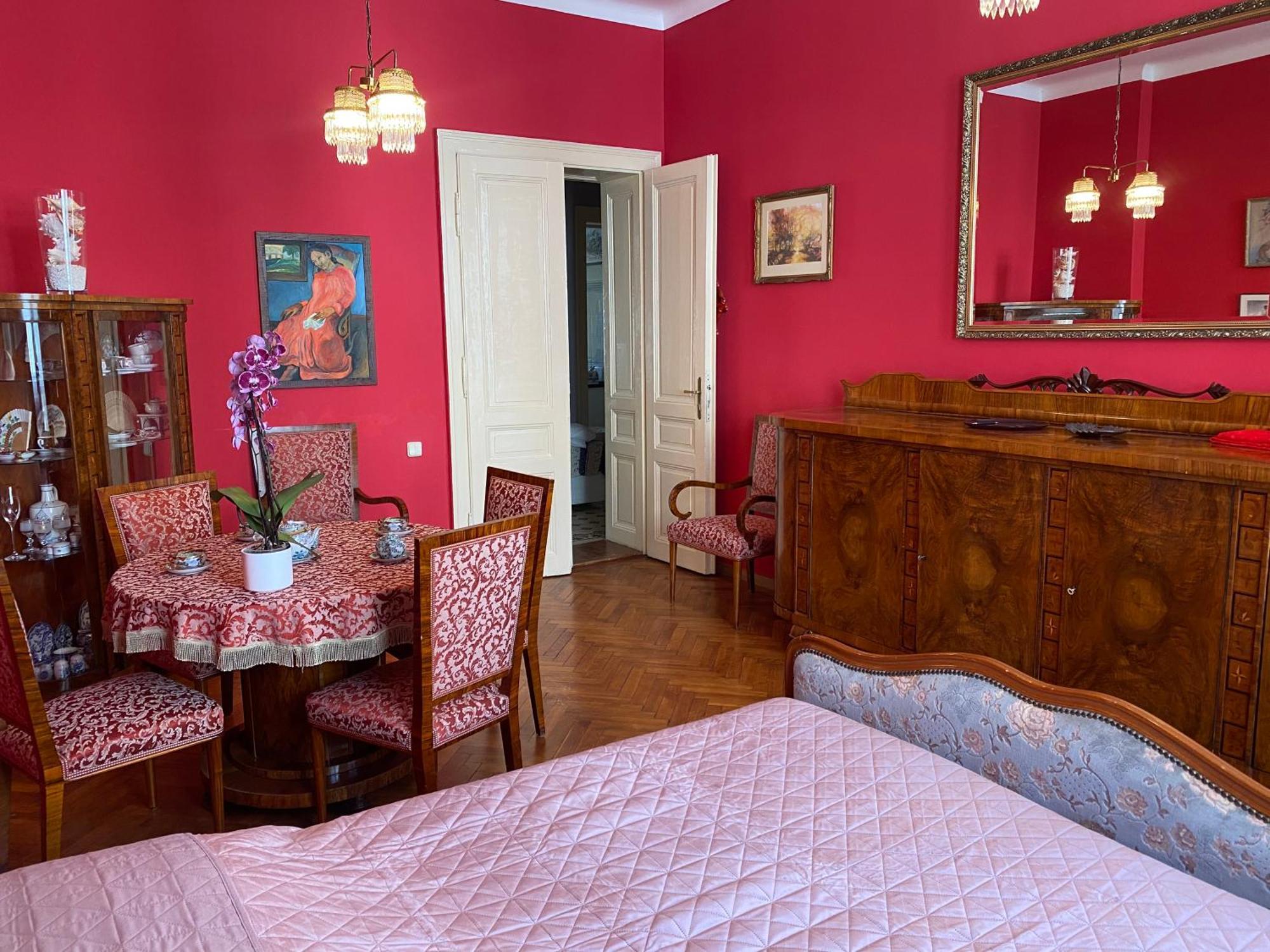 Retro Big Apartment With Two Balconies And Lift Karlsbad Exterior foto
